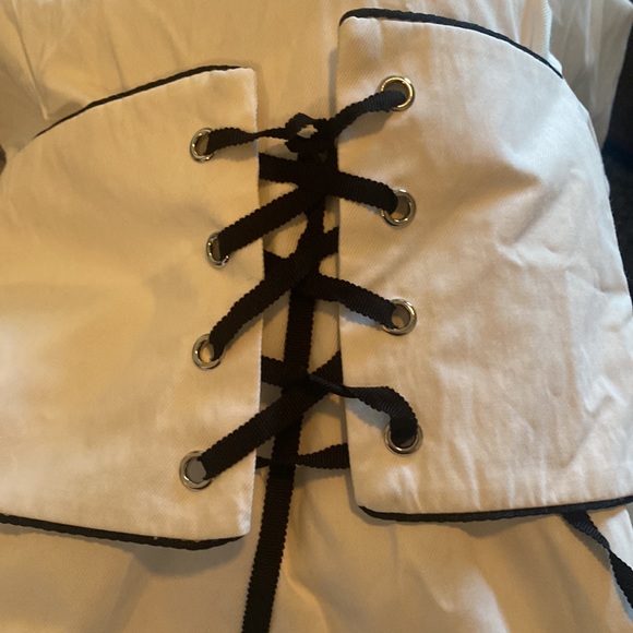 Black and white off the shoulder corset blouse - Picture 6 of 6